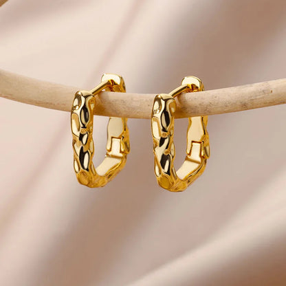 18K Gold Light Luxury Earrings