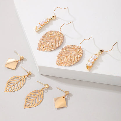 Textured Vintage Golden Leaf Earring