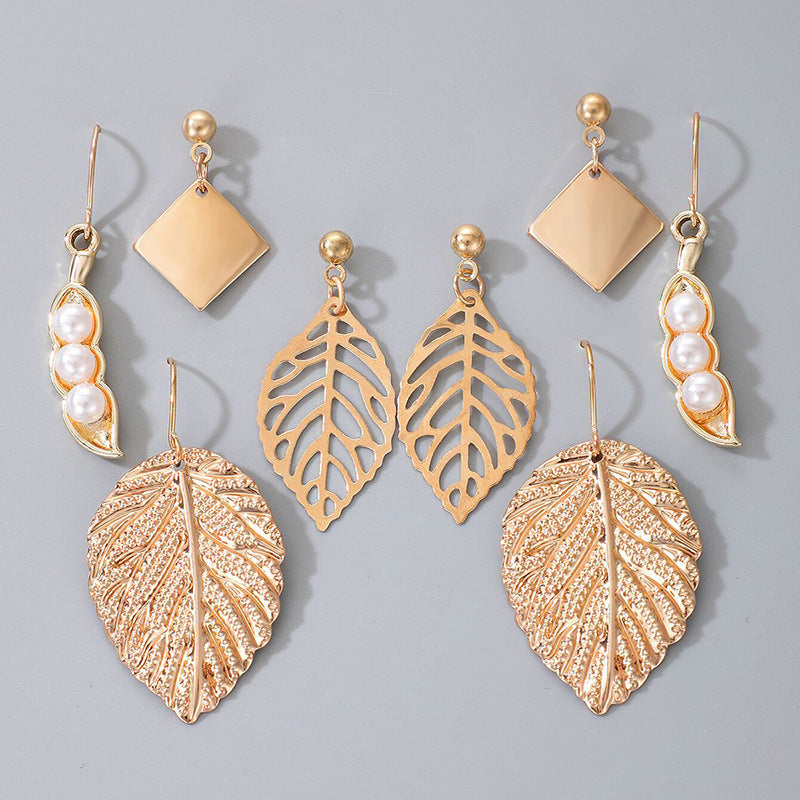 Textured Vintage Golden Leaf Earring