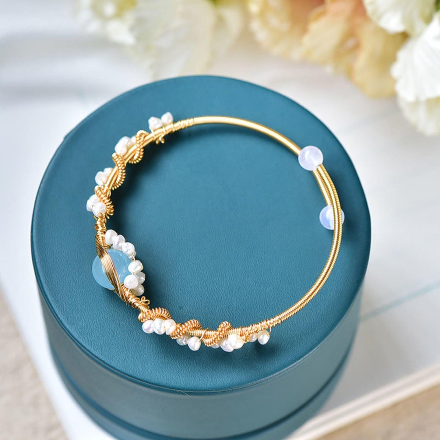 Women Vintage Pearl Bracelets